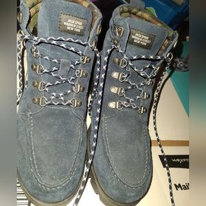 Blue sperry lug boots